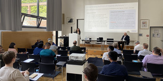 Veranstaltung Insights into Scientific Publishing Konferenzraum Brost-Institut mit Publikum